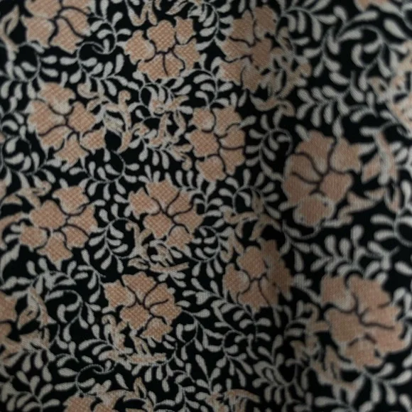 Sag Harbor blouse - Picture 2 of 4